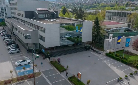 Građani se žale na gužve: MUP KS objasnio razloge zastoja na šalterima za registraciju vozila