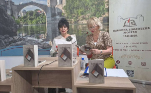Stihovi koji prate sjećanja: U Mostaru promovisana knjiga 'Tabakera' Jasmine Bikić
