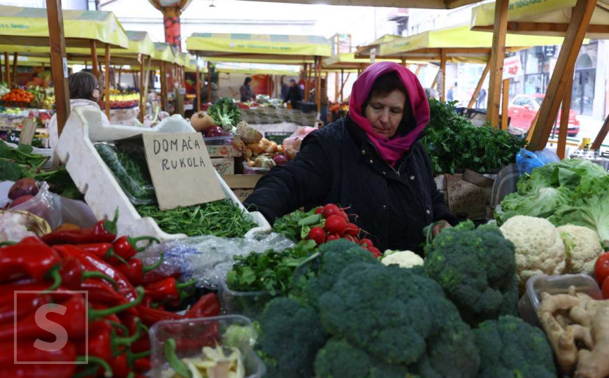 Oglasile se KJKP Tržnice-pijace: Kupujte samo na legalnim pijacama – ulična prodaja je rizična