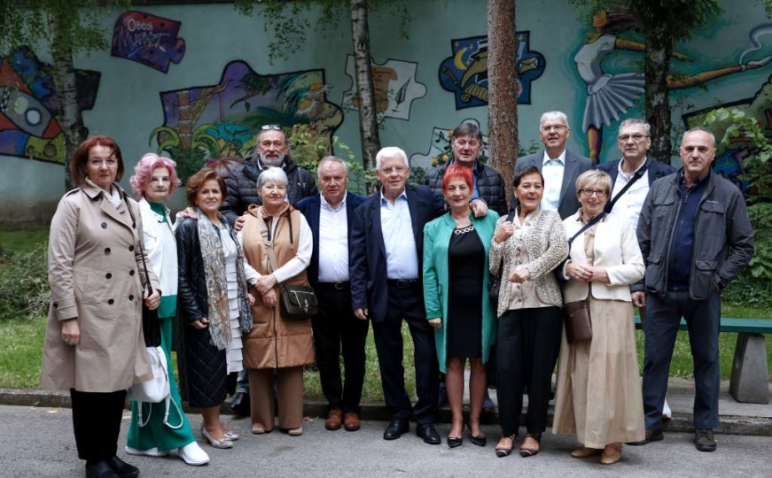 Ponovo zajedno nakon 50 godina: Maturanti iz 1975. stigli iz cijelog svijeta na proslavu u Sarajevu