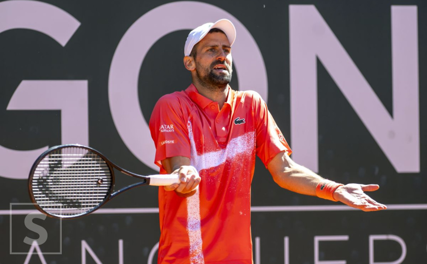 Slom živaca Đokovića. U sred meča obrušio na svoj tim: 'Veze s mozgom nemate, j***š mi mater'