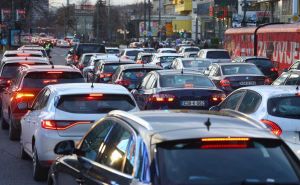 Važna obavijest za vozače: Danas izmjene saobraćaja u više dijelova grada, evo u kojim terminima