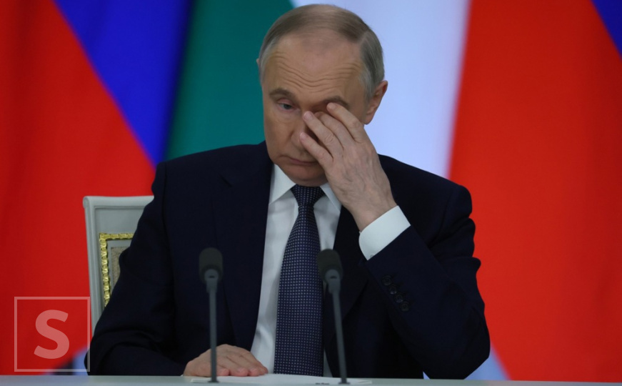 Rusija tvrdi: Ukrajinci napali Putinov helikopter, oboreno desetine dronova