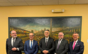 Bećirović sa francuskim parlamentarcima: Upozorio na ustavne napade u BiH koji ugrožavaju mir