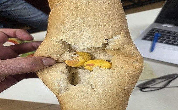 Neobičan pokušaj krijumčarenja u Metkoviću: Droga pronađena u hljebu