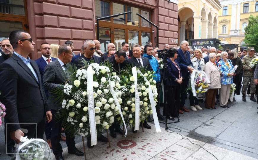 Sarajevo se sjeća: Obilježeno 33 godine od masakra počinjenog u ulici Ferhadija