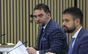 Zabrinute face, teške teme: U toku još jedna sjednica Vijeća ministara - pogledajte ko je došao