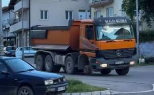 Sad smo sve vidjeli: Kamiondžija u BiH vozio bez jednog točka