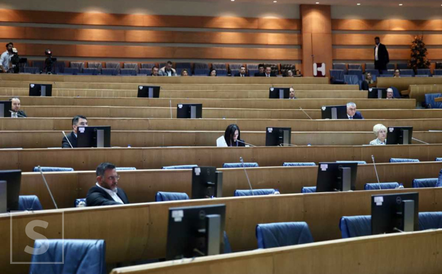 Burna rasprava na sjednici Predstavničkog doma: Iz BiH ukradeno 35 milijardi KM putem javnih nabavki