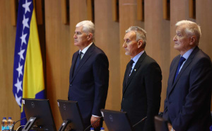 Čović se javio u Domu naroda, opozicija iz RS odmah odgovorila: 'Promijeni stranu i dogovorit ćemo'