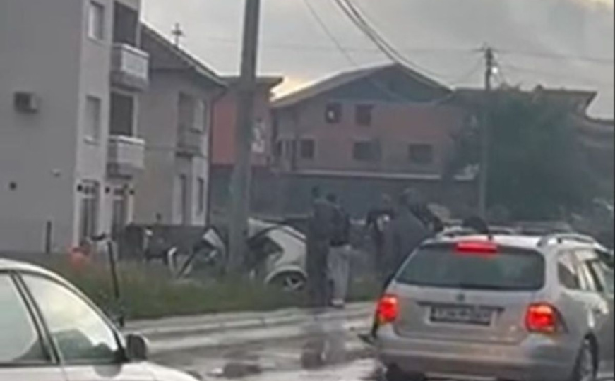 Teška nesreća u Kiseljaku: Poginuo vozač (19), maloljetni suvozač povrijeđen