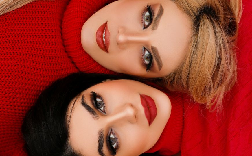 Puderu možemo reći 'zbogom': Da li ste čuli za teoriju crvenog ruža?