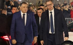 Vučić u ulozi spasioca Dodika: 'Pritisak na RS je nepodnošljiv, ima li tu pravde?'