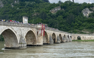 Sjećanje na ubijene u Višegradu: 3.000 ruža za svakog stradalog pojedinca