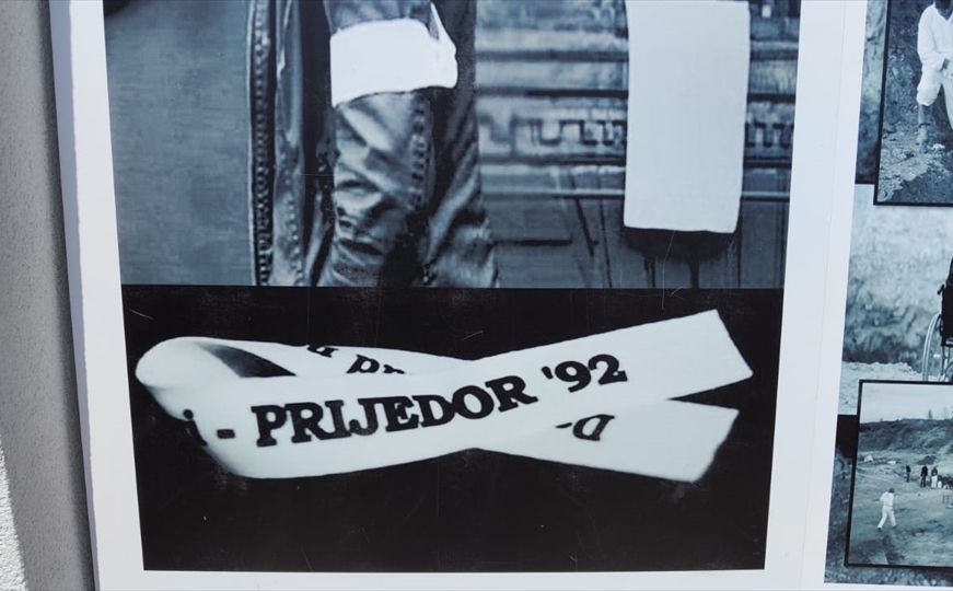 Prijedor, Dan bijelih traka i priča o doktoru Esi koji je aplauzom ispraćen u smrt
