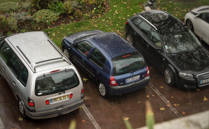 Parkirani ste preblizu drugog automobila? Ovaj trik će vam olakšati izlazak