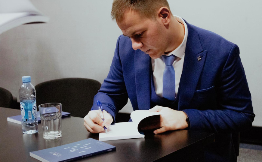 Mirnes Omerović za Radiosarajevo.ba: "Mom ocu su spalili kuću, i ocu moga oca, i ocu njegova oca"