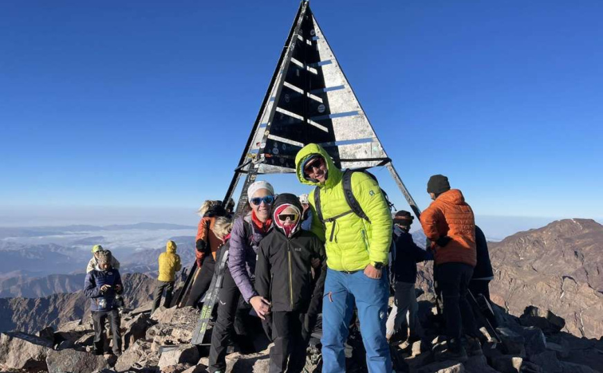 Zadivila cijeli svijet: Osmogodišnja Nia Avdić iz BiH popela se na najviši vrh Sjeverne Afrike