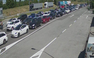 Gužva na izlazu iz BiH: Na ovim graničnim prijelazima su duge kolone putničkih vozila