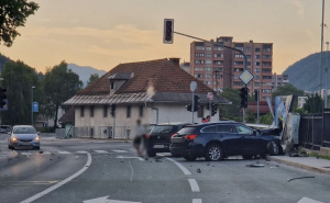 U Sloveniji poginuo državljanin BiH (23), nesreću skrivio pijani vozač: Sedam osoba povrijeđeno