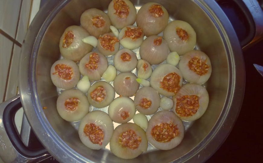 Recept za sogan dolmu: Obogatite bajramsku sofru uz ovaj specijalitet iz nanine kuhinje