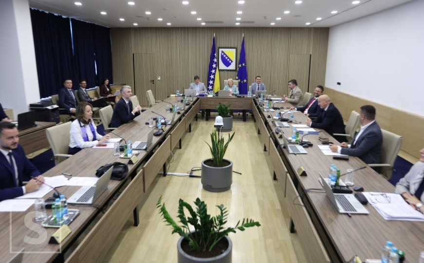 Ministri se dogovorili o kreditu od 156 miliona maraka: Rok otplate je 32,5 godine