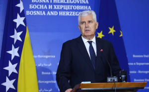 Dragan Bursać: Gospodar haosa zvan Dragan Čović – I kako mu svi redom drže svijeću!