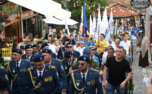 Manifestacija Odbrana BiH 'Igman 2025': Stotine mladih i veterana u defileu za BiH