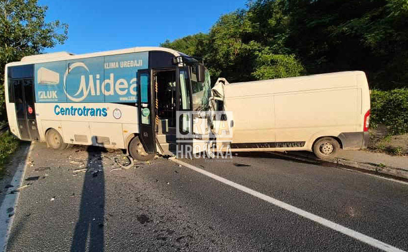 Detalji nesreće kod Vogošće: Oba vozača zadobila teške povrede, jedan zadržan na liječenju