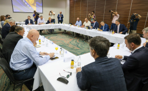 Počeo sastanak u Konjicu: HDZ i Trojka traže izlaz iz blokade