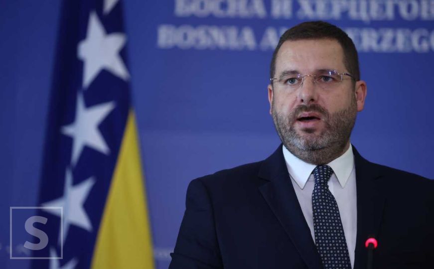 Kovačević kao pokvarena ploča: 'Centralna banka je vlasništvo Christiana Schmidta, a ne građana BiH'