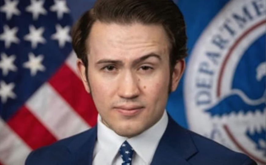 Bizarna odluka: Trump na važnu poziciju imenovao 22-godišnjeg vrtlara