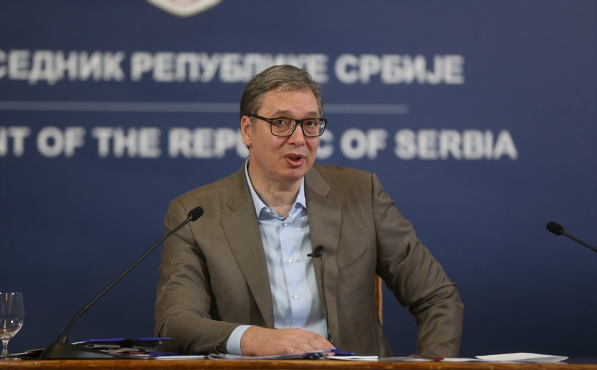 Aleksandar Vučić ponosno priznao: Srbija pomaže Izraelu u opskrbi oružjem