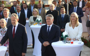 Željka Cvijanović na bajramskom prijemu kod reisa Kavazovića