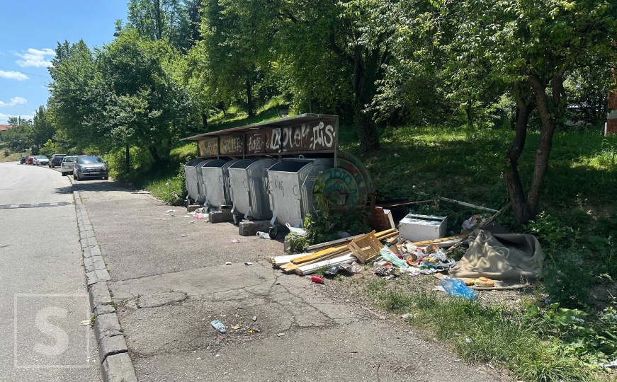 Kada će se početi kažnjavati ovakvo ponašanje? Kontejneri u Sarajevu prazni, a smeće bačeno pored
