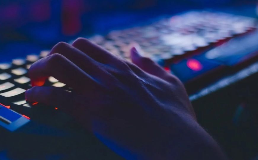 Budite oprezni: Širi se nova internet prevara, jedan klik vas može skupo koštati
