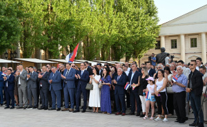 Povratak u prvi red: Nešić ponovo uz Dodika nakon izlaska iz pritvora