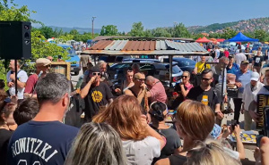 Ludilo na sarajevskoj autopijaci: Dubioza kolektiv priredila koncert, publika uživala