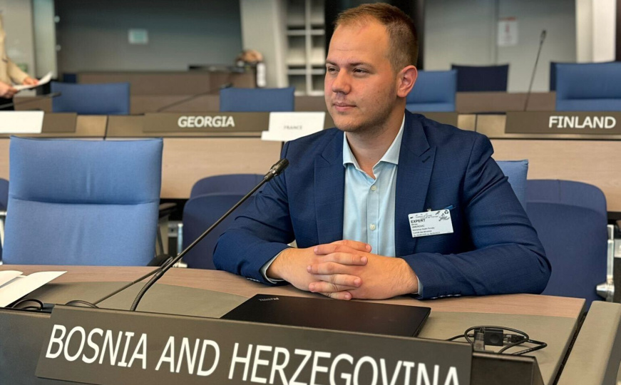 Mirnes Omerović predstavljao BiH u Strasbourgu: "Moramo se jasno opredijeliti za ljudskost"