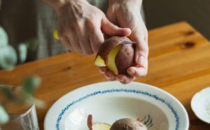 Cijeli život ste gulili krompir pogrešno? Isprobajte ovaj trik koji će vas oduševiti