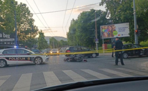 Ponovo nesreća u Sarajevu: Sudarili se automobil i motocikl