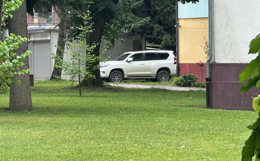 Šokantne tvrdnje SDS-a Teslić: 'SNSD tajkun nadgleda akciju MUP-a'