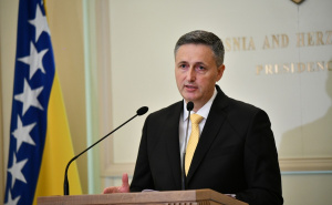 Denis Bećirović zatražio vanrednu sjednicu Predsjedništva BiH