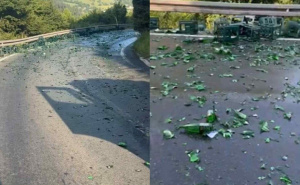 Obustava saobraćaja kod Olova: Spao teret sa kamiona, staklo rasuto svuda po cesti