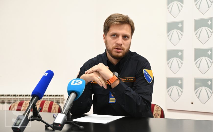 SDA: Pozivamo falsifikatora i srednjoškolca Čengića da se povuče s mjesta načelnika