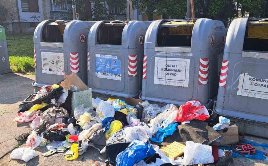 Nakon čišćenja, ista priča: Kontejneri prazni, a otpad razbacan svuda oko njih