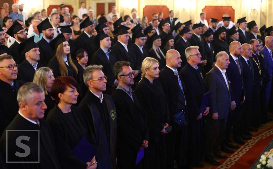 Univerzitet u Sarajevu promovirao 43 doktora nauka