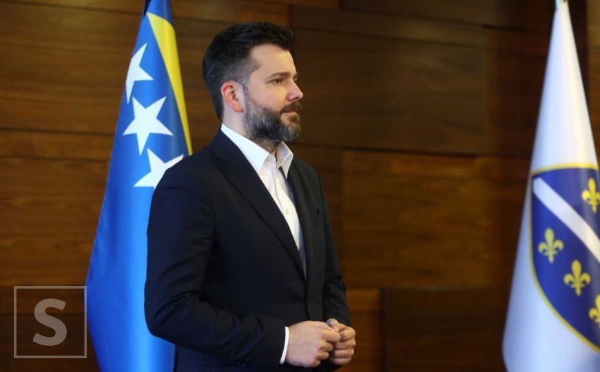 Zuhrić: 'Sarajevo se guši u zmijama, pacovima. Ovakvu nesposobnost ni nadrealisti ne bi smislili'