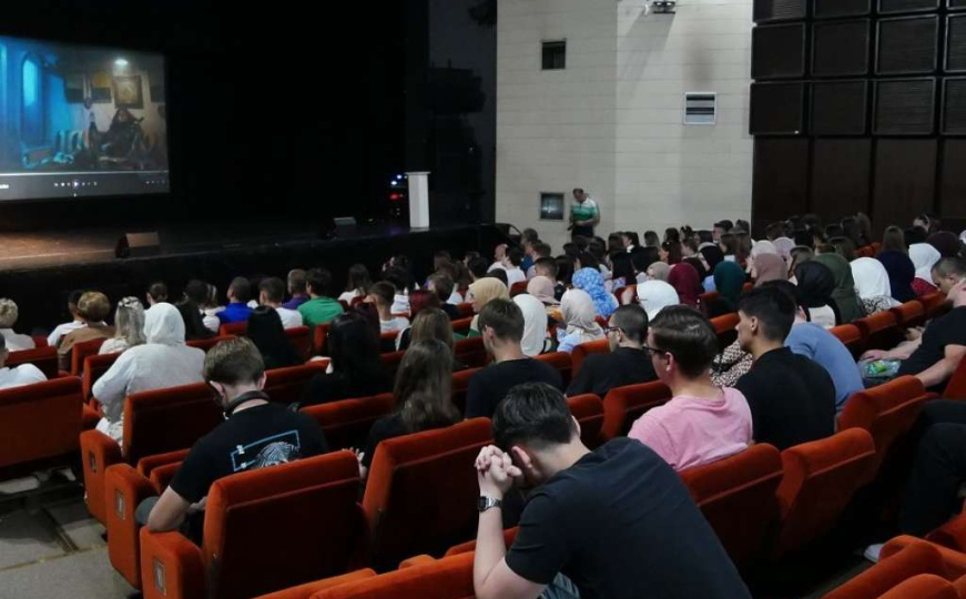 Dokumentarni film "Samir Mehić Bowie – pisma iz Srebrenice" prikazan u BKC Tuzla