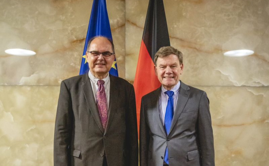 Schmidt poručio iz Berlina: Stižu dobre vijesti za građane, loše za 'tvrdoglave pojedince'
